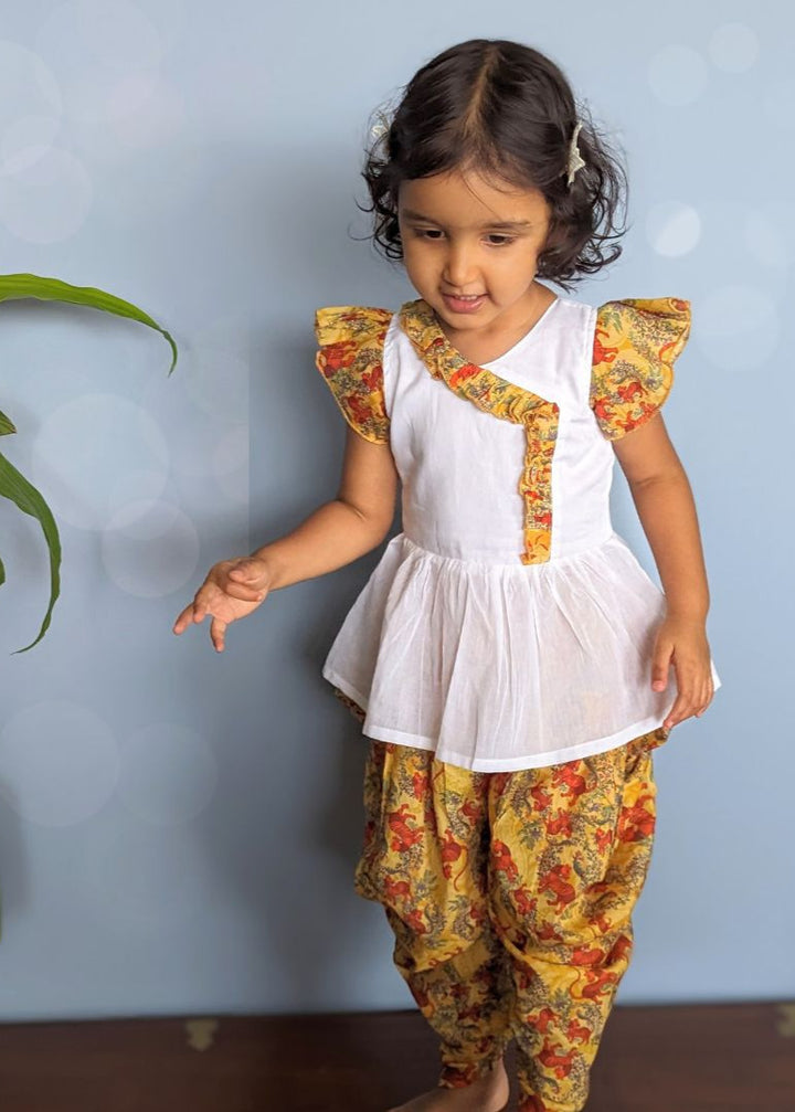 Cotton Malmal Kurti-Dhoti Set | Bhil Tiger
