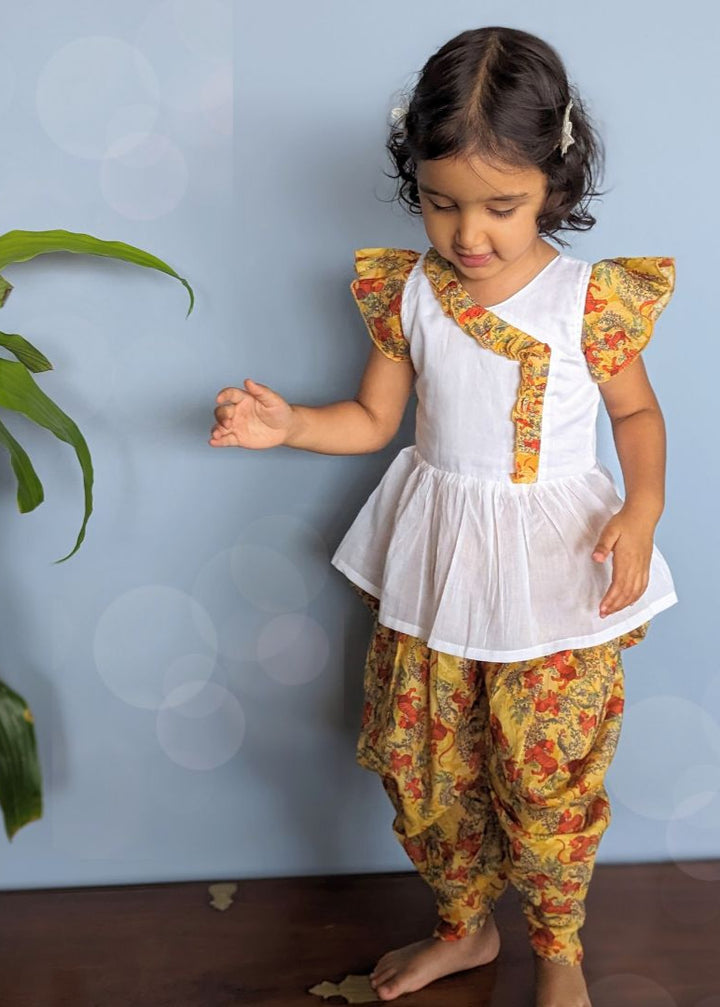 Cotton Malmal Kurti-Dhoti Set | Bhil Tiger