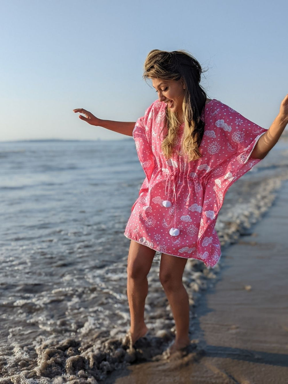 Nayantaara Pink cotton beach kaftan – breathable summer fashion