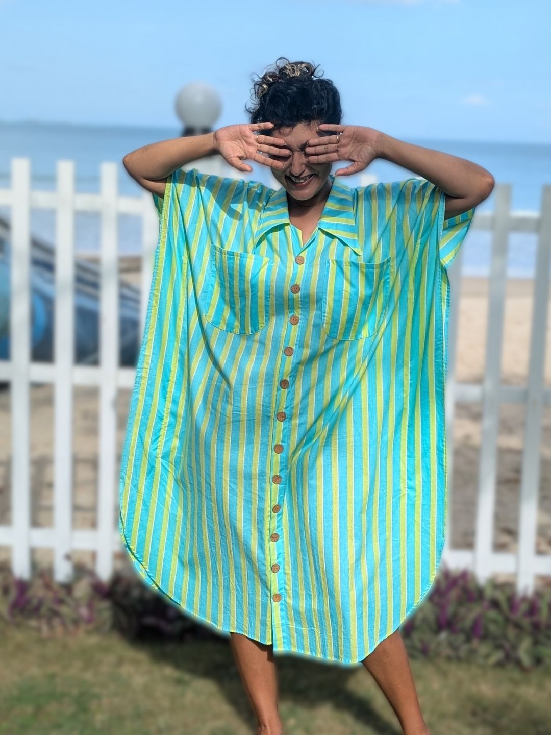 Women’s cotton no-bra night shirt with built-in pockets and relaxed kaftan fit