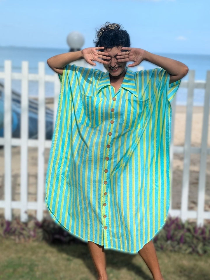 Women’s cotton no-bra night shirt with built-in pockets and relaxed kaftan fit