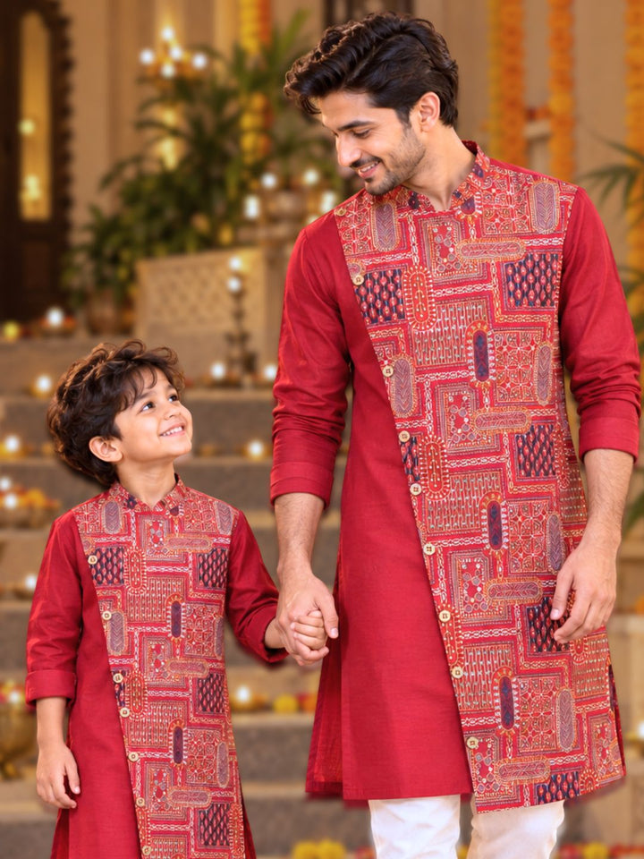 Maroon Utsav cupro silk kurta with Mandarin collar, asymmetrical buttoned crossover front and wide multicolour embroidered panel – photo 1 – Tura Turi