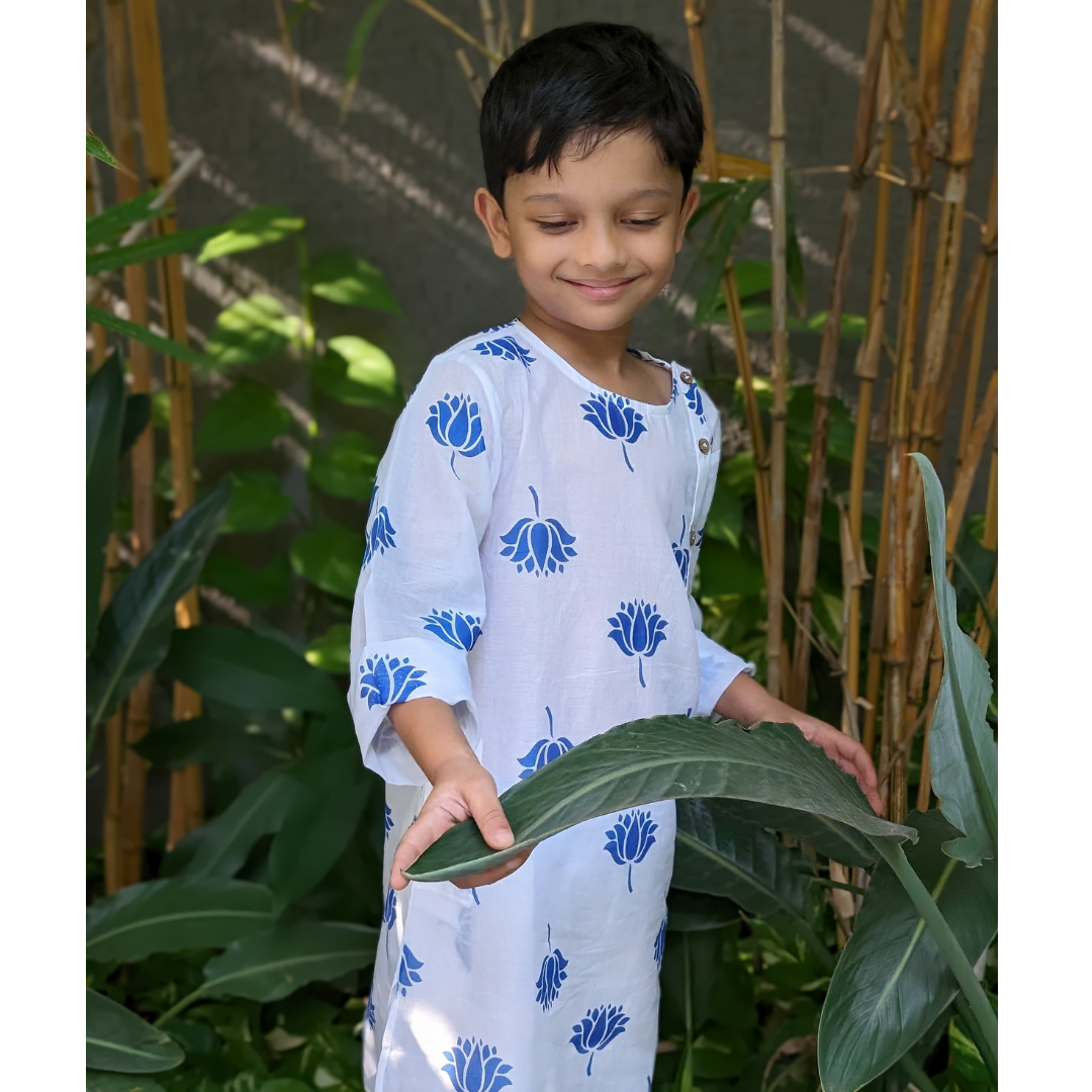 Malmal Tura Turi | Boys, Men Cotton Malmal Kurta | Indian Lotus, Blue