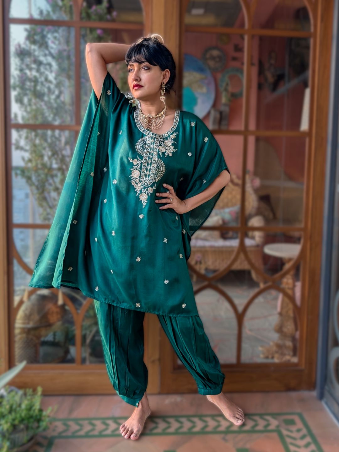 emerald green embroidered kaftan style kurti set for women for eid fashion