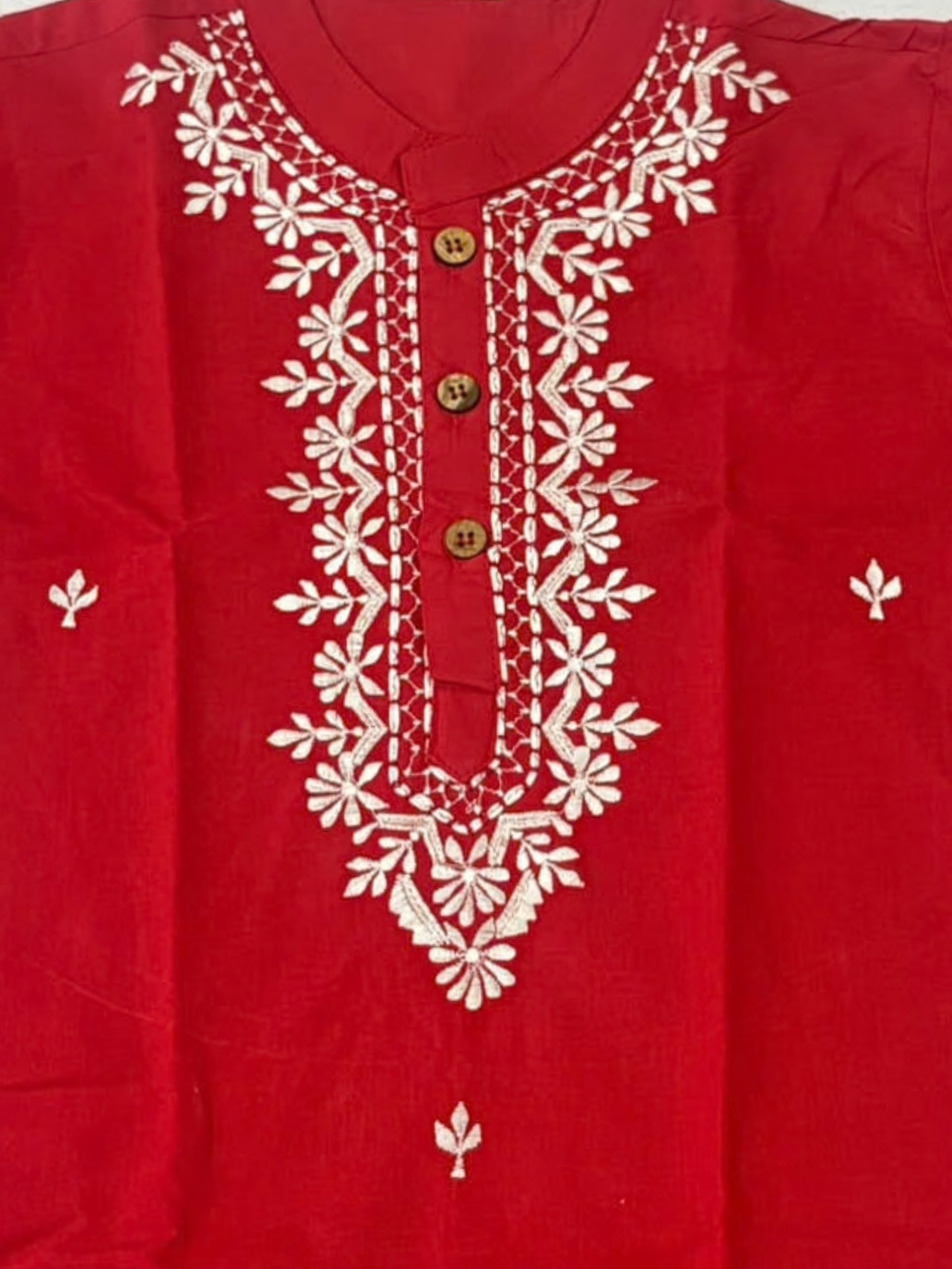 Red malmal embroidered kurta with mandarin collar and wooden buttons – side view – Tura Turi