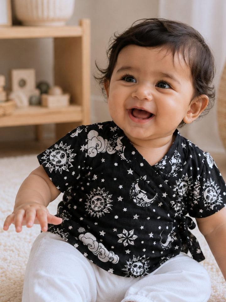 Nayantaara cotton muslin baby angrakha jhabla pack of 3, close view of the prints – Tura Turi