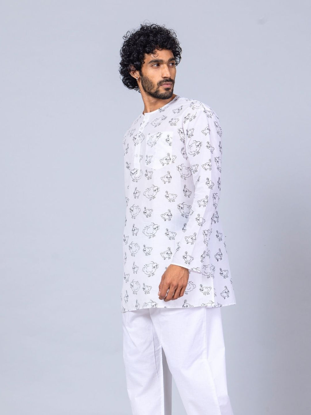 Counting Sheep print men’s cotton night suit – soft cotton sleepwear