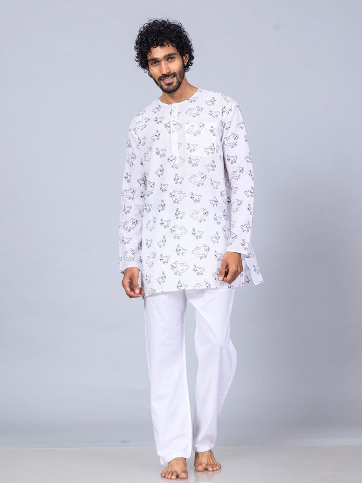 Counting Sheep print men’s cotton night suit – soft cotton sleepwear