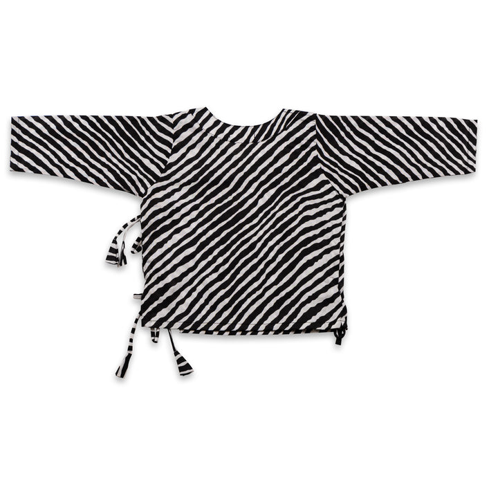 Leheriya black cotton muslin baby angrakha jhabla for newborns – Tura Turi