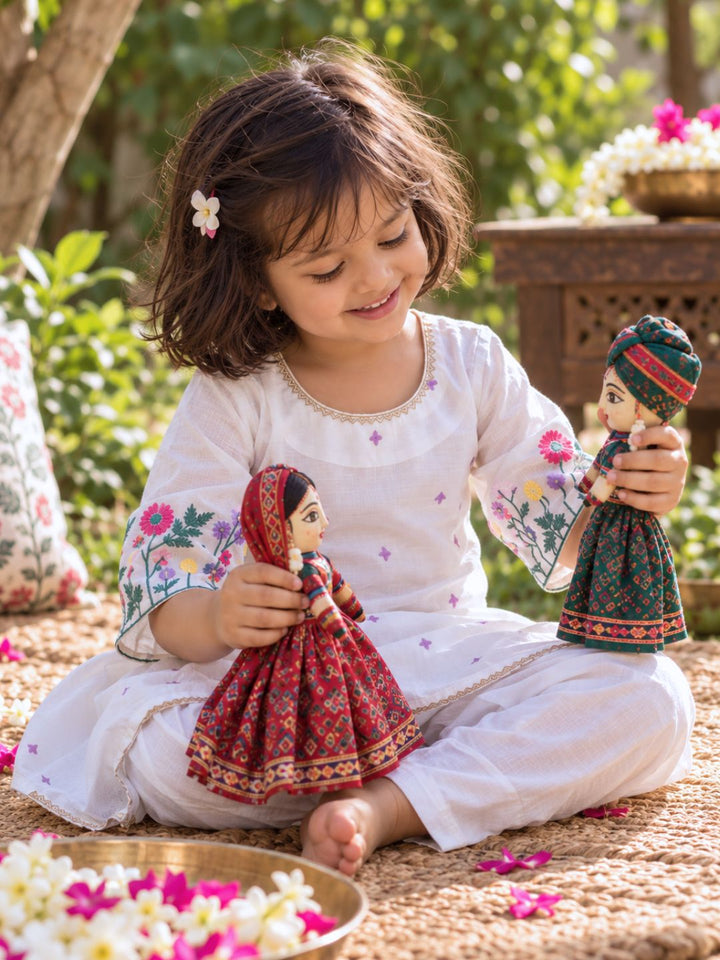 Floral embroidery on the sleeves of Basanti girls&