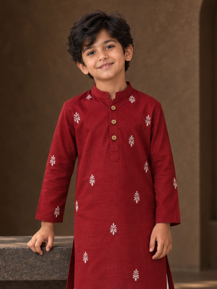 Embroidered Viscose Silk Kurta for Boys, Men | Maroon