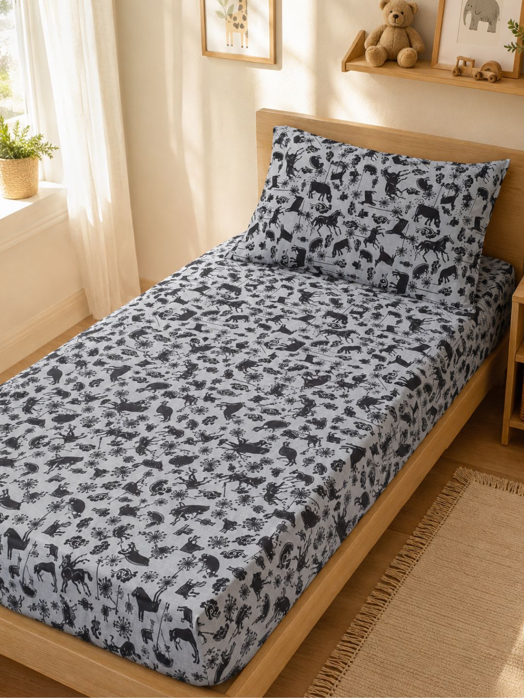 Kids cotton bedsheet with matching pillow cover in black and grey farm animal print