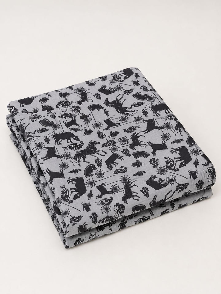 Premium farm animal print cotton bedding set for children, featuring cows, horses, trees and playful rural motifs.