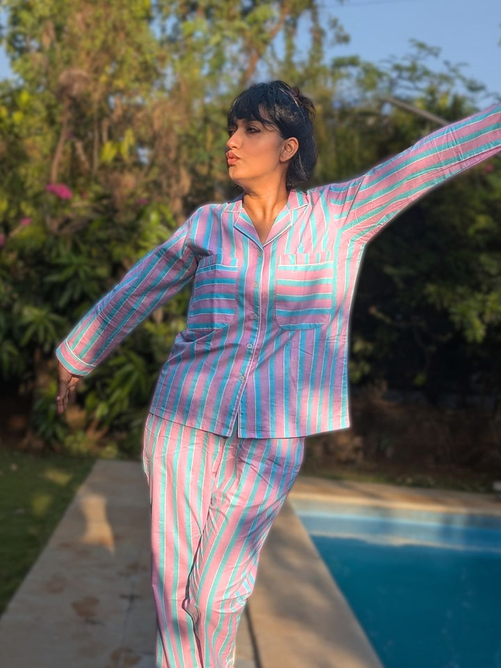 viral nightsuit with no bra pockets in pure soft cotton 