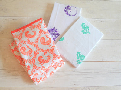 Newborn Muslin Gift Set (Muslin Blanket + Swaddles)