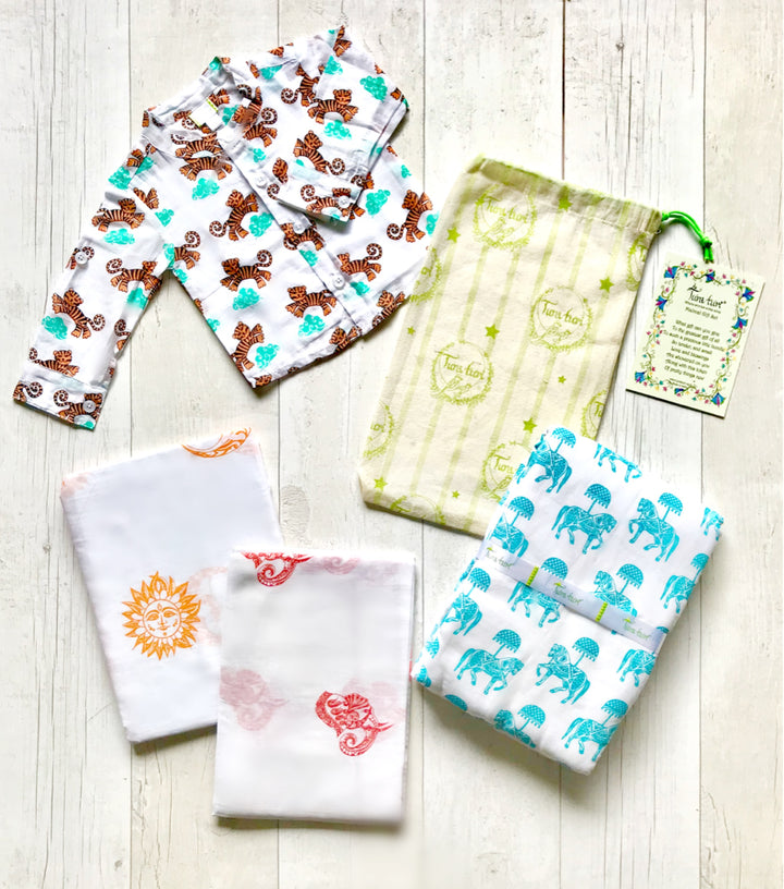 newborn baby gift set hamper swaddle blanket 
