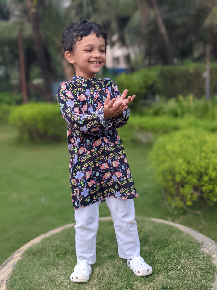 Malmal Kurta | Black Forest