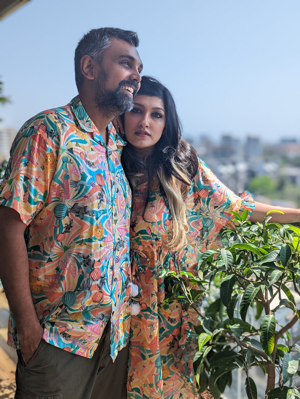 Circus print women’s cotton beach kaftan – vibrant summer cover-up